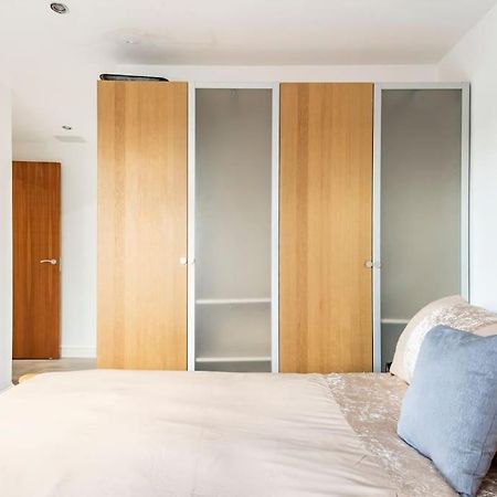 Stunning Flat By Quayside With Balcony!! Lägenhet Newcastle-upon-Tyne Exteriör bild