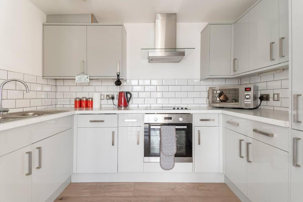 Stunning Flat By Quayside With Balcony!! Lägenhet Newcastle-upon-Tyne Exteriör bild