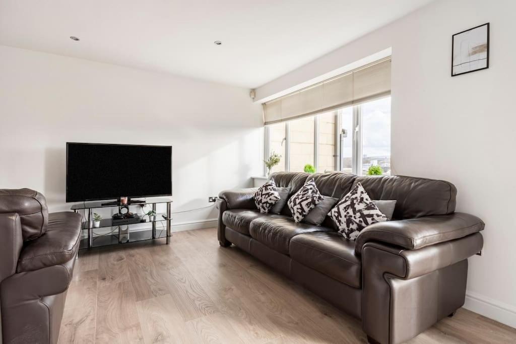 Stunning Flat By Quayside With Balcony!! Lägenhet Newcastle-upon-Tyne Exteriör bild