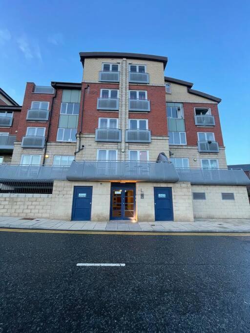 Stunning Flat By Quayside With Balcony!! Lägenhet Newcastle-upon-Tyne Exteriör bild
